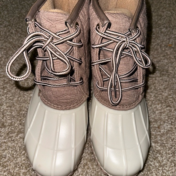 magellan outdoors duck boot shoes sz 9 - Picture 2 of 5